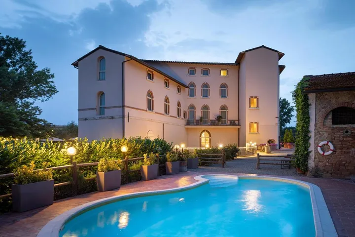 Hotel para 2 personas, con piscina además de vistas y jardín, Se admiten mascotas - 1