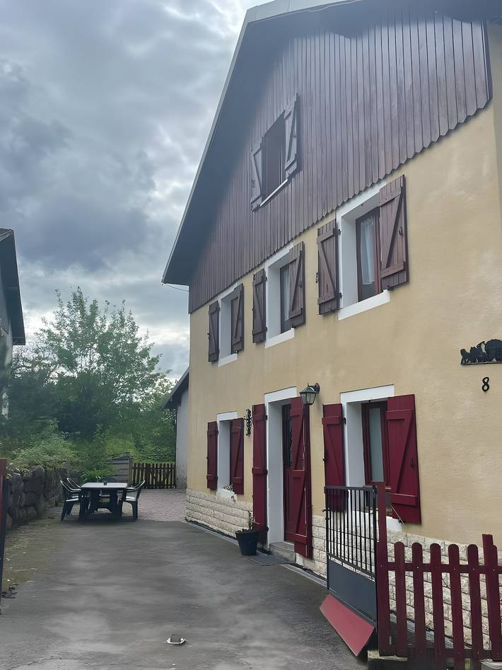 Maison de vacances pour 8 personnes, avec Jardin à Rochesson