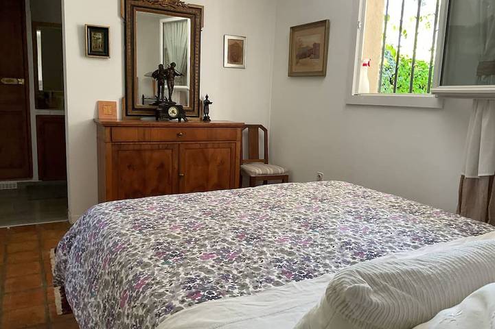 In the heart of the vineyards, 7 minutes from the center of Aix-en-Provence Bastide with swimming pool in Éguilles, Costa mediterránea (Francia)