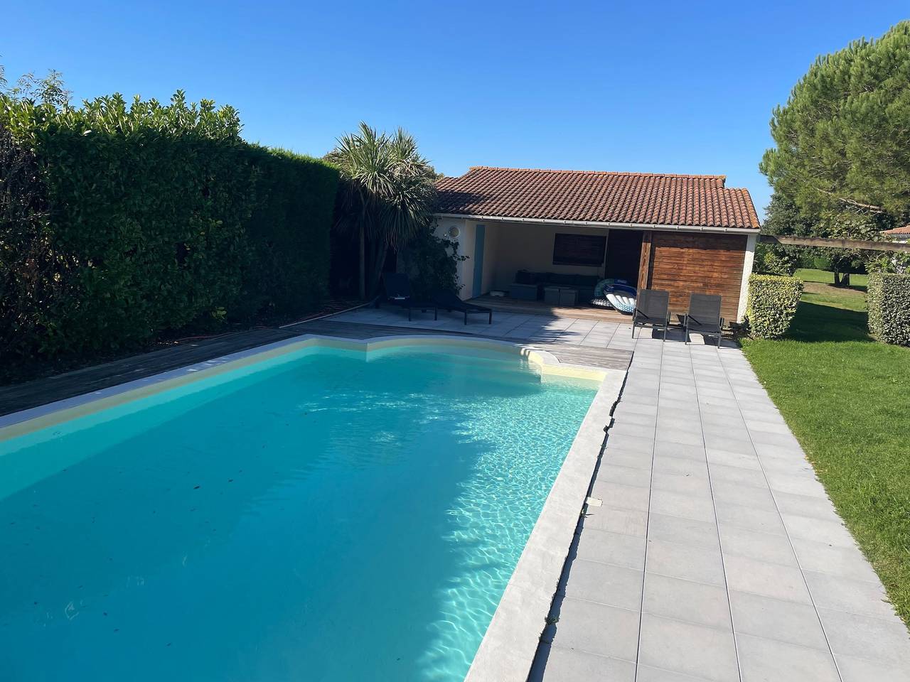Villa moderne avec piscine à Brives in Brives-sur-Charente, Région de Jonzac
