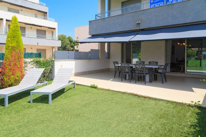 Gîte pour 7 personnes, avec Terrasse ainsi que Jardin et Bassin pour enfant à Salou - 3