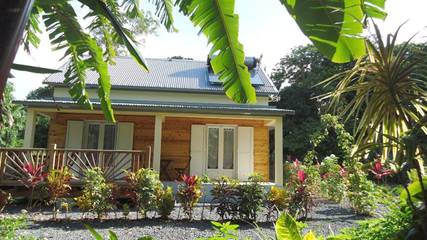 Gîte pour 6 personnes, avec jardin et vue dans Cambuston