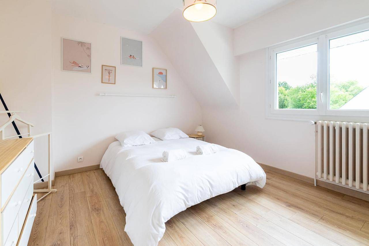 Appartement entier, Maison familiale - Spacieuse - Wifi - Parking in Sainte-Anne-d'Auray, Côte des Mégalithes