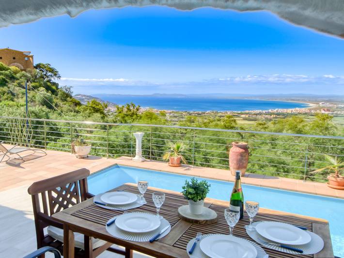 Ferienhaus für 5 Personen, mit Ausblick und Terrasse sowie Garten in Roses - 2