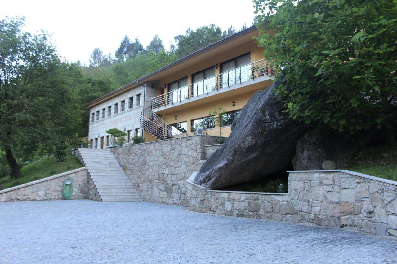 Pála dos Mouros in Rio Caldo, Parque Nacional da Peneda-Gerês
