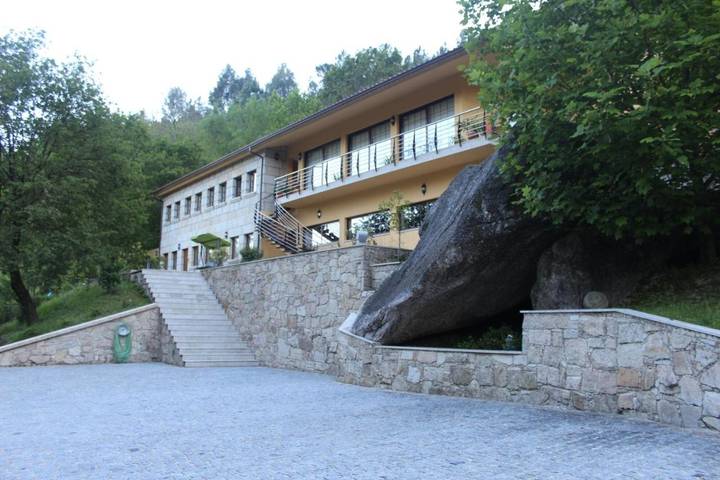 Maison d’hôte pour 2 personnes, avec Terrasse ainsi que Jardin et Vue dans Gerês