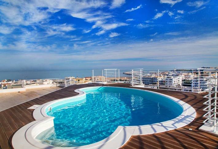 Chambre d’hôte pour 2 personnes, avec balcon ainsi que jacuzzi et piscine à Vieste - 2