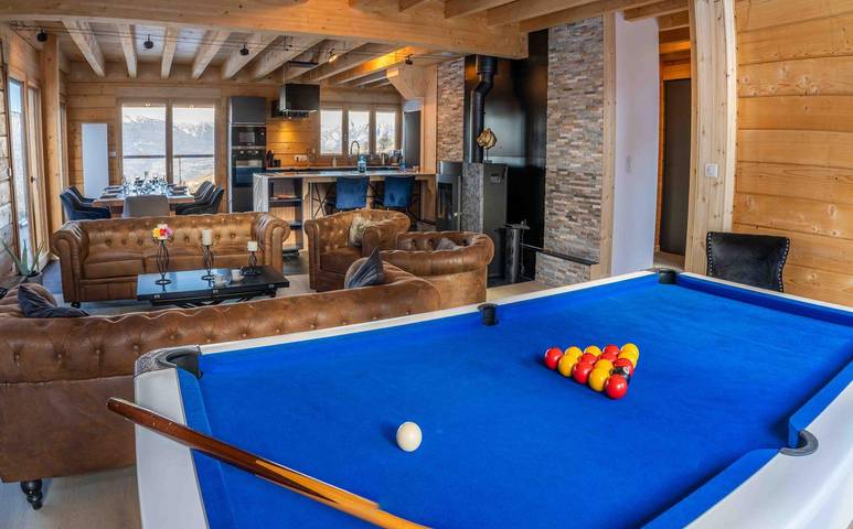 Chalet für 22 Personen, mit Terrasse und Ausblick in Frankreich - 2