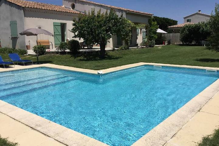 Villa pour 4 personnes, avec jardin ainsi que balcon et piscine, animaux acceptés - 1