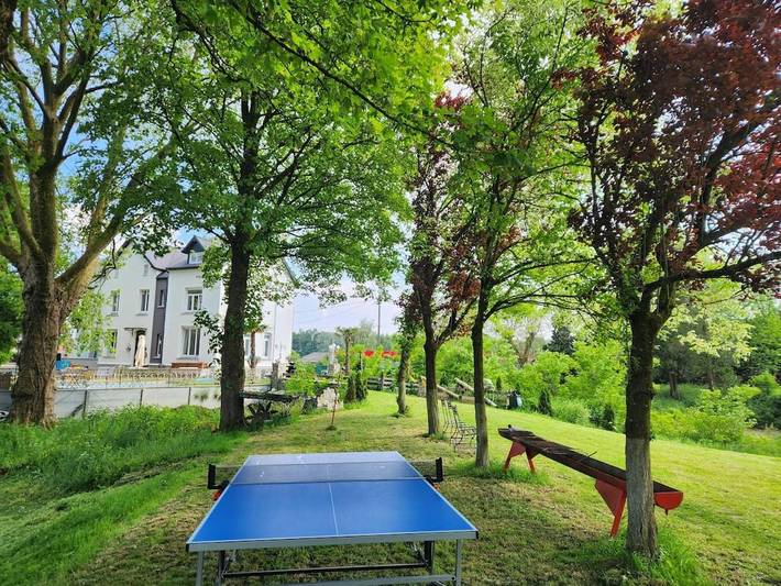 Location de vacances pour 23 personnes, avec jacuzzi et piscine ainsi que jardin et sauna à Feignies - 3