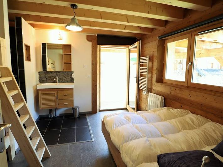 Chalet en Arêches-Beaufort para 8 personas con terraza soleada, TV y WiFi in Arêches, Beaufort (Rhône-Alpes)