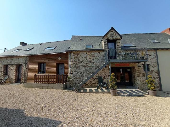 Gîte pour 2 personnes, avec piscine et jardin à Soudan (France)
