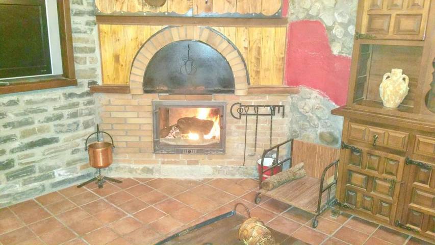 Chalet para 18 personas, con jardín además de terraza y piscina, Se admiten mascotas en Provincia de Huesca - 3