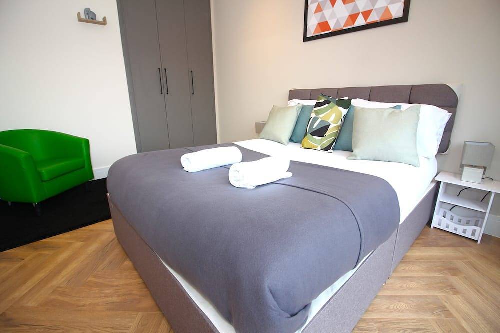 Appartement entier, 2bed in Rickmansworth, balcony views 5min to tube station free Wi-Fi & Parking in Hertfordshire