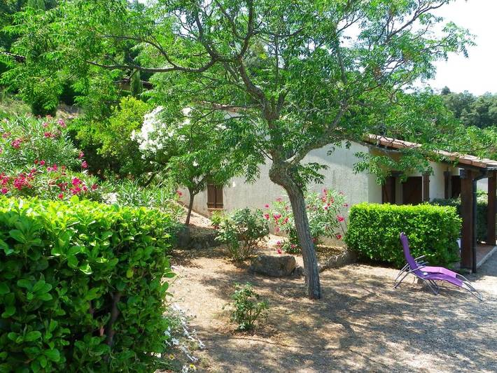 Ferienhaus für 6 Personen, mit Terrasse und Garten sowie Ausblick in Vico Korsika