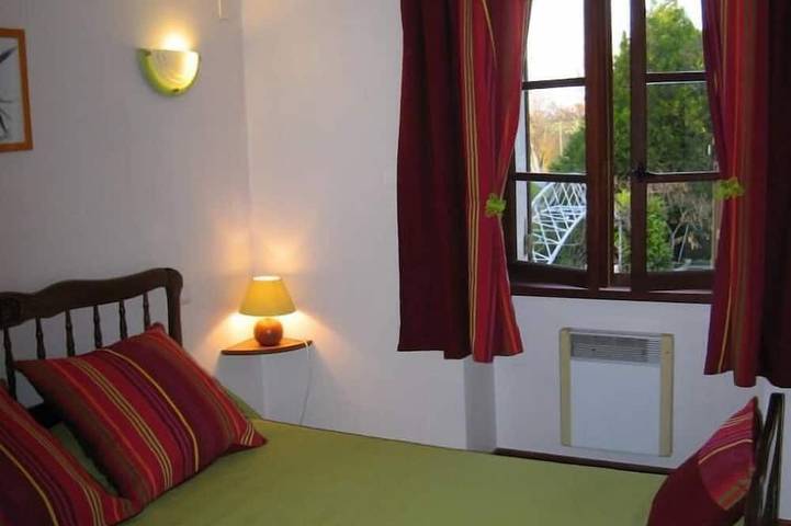 Location de vacances pour 26 personnes, avec jardin à Saint-Séverin - 4