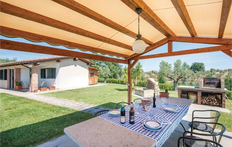 Appartamento con piscina vicino al Centro Caldana in Gavorrano, Provincia di Grosseto