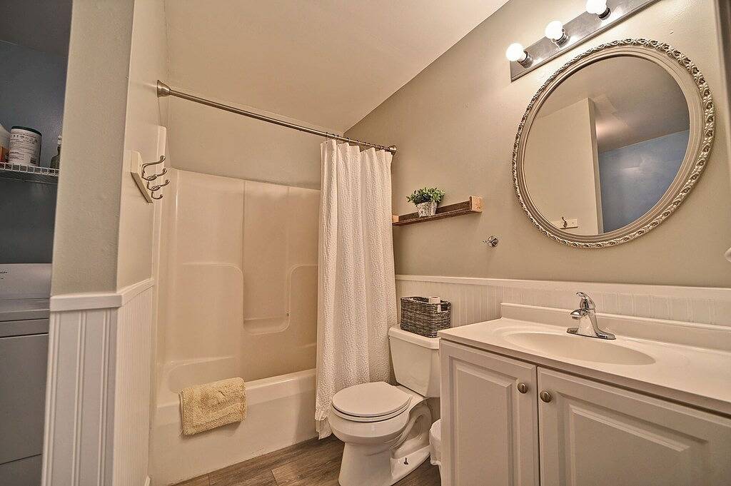 Excellent 3 bedroom Summer House in Beach Town! Trolley, Beaches, Wifi and more! in Bethany Beach, Sussex County (Delaware)