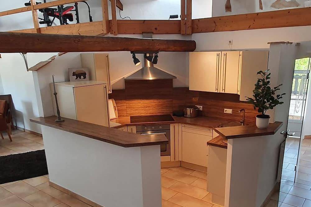 6-Bett-Ferienwohnung Spirit, Dusche/Wc - Apartments Lilienhof in Burg Eltz, Münstermaifeld