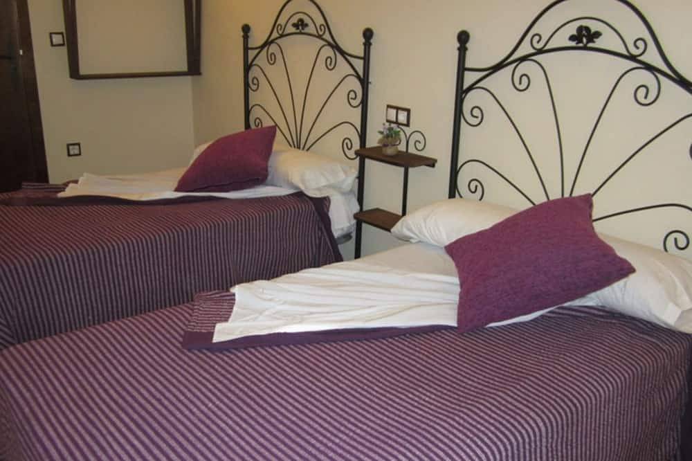 Ländliche Unterkunft Los Molinos - Casa del Arco in Fuentes de León, Sierra Morena