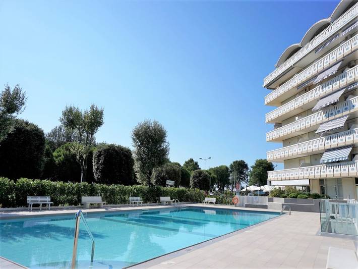 Appartement de vacances pour 3 personnes, avec piscine et jardin, adapté aux familles - 1