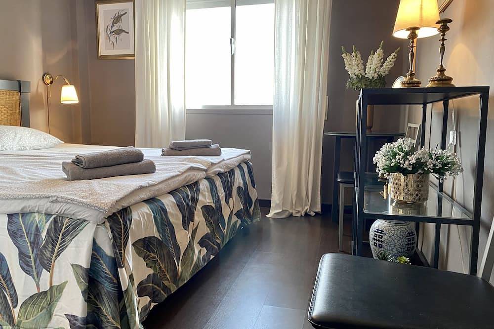 Ganze Wohnung, Schöne und komfortable Wohnung mit Aussicht. Der Zugang zu Pool, Tennis und Paddle-Platz in Torrox Costa, Torrox