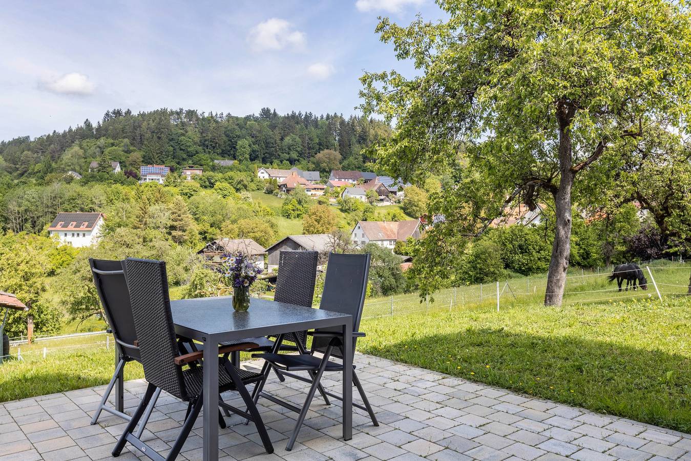 Ganze Wohnung, Ferienwohnung 'Fewo Schwarzwälder Blattert' mit privater Terrasse, Gemeinschaftsgarten und Wlan in Bonndorf im Schwarzwald, Südschwarzwald
