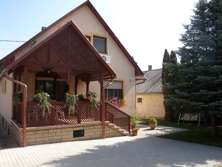 Ferienhaus für 12 Personen, mit Garten am Balaton - 4