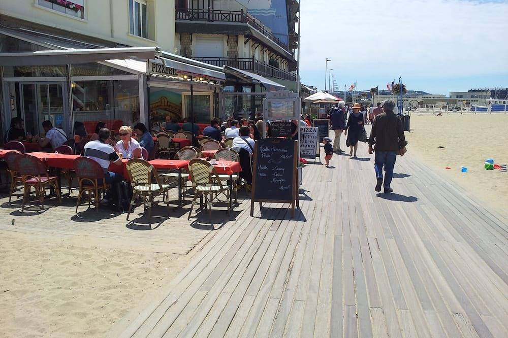 Entire apartment, Studio in Trouville sur Mer in Trouville-sur-Mer, Lisieux region