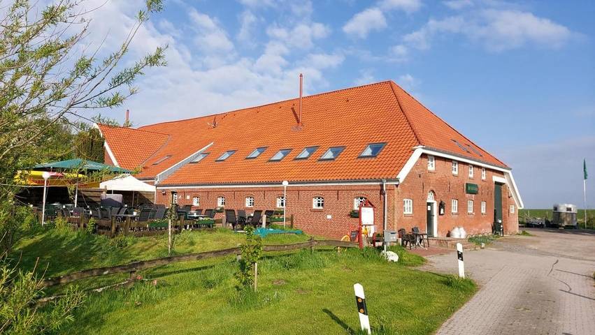 Bauernhof für 4 Personen, mit Terrasse und Garten sowie Ausblick in Greetsiel