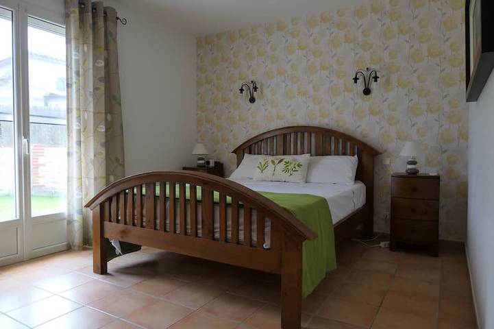 Luxury 4 Bed Villa, Private Pool, Wifi, Aircon, Quiet Area, Lovely Seaside Town in La Côte Vermeille, Argelès-sur-Mer