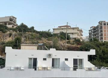 Maison d’hôte pour 3 personnes, avec terrasse ainsi que jardin et vue à Saranda