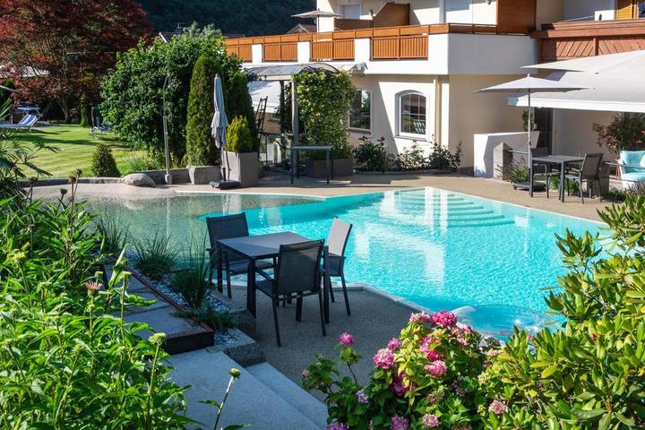 Hôtel pour 2 personnes, avec sauna et jardin ainsi que piscine et jacuzzi à Chiusa - 2