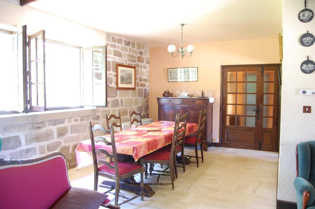 Gîte familial à la campagne in Brignac-la-Plaine, Région de Brive-la-Gaillarde