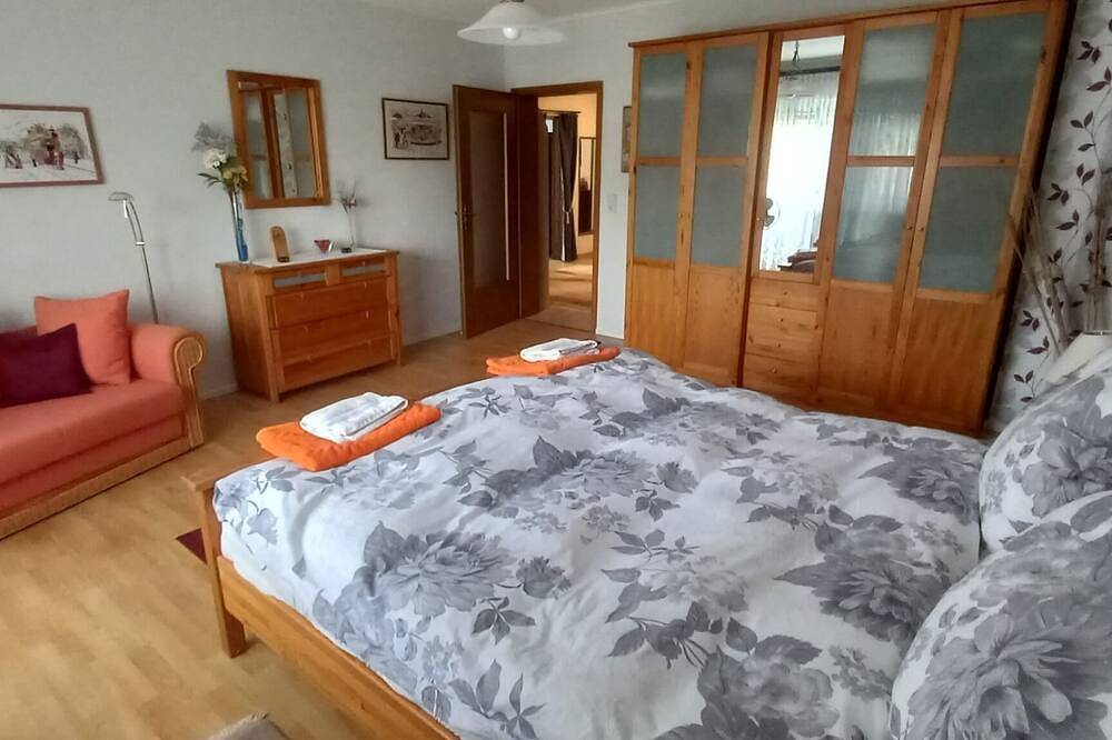 Ganze Wohnung, Große Privatwohnung mit großer Terrasse und Garten in Linz am Rhein, Mittelrhein