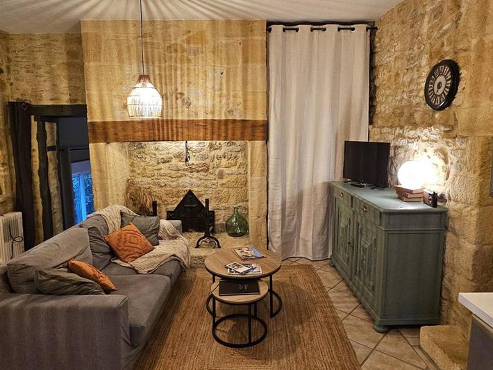 Location de vacances pour 3 personnes, avec jardin, adapté aux familles à Calviac-en-Périgord