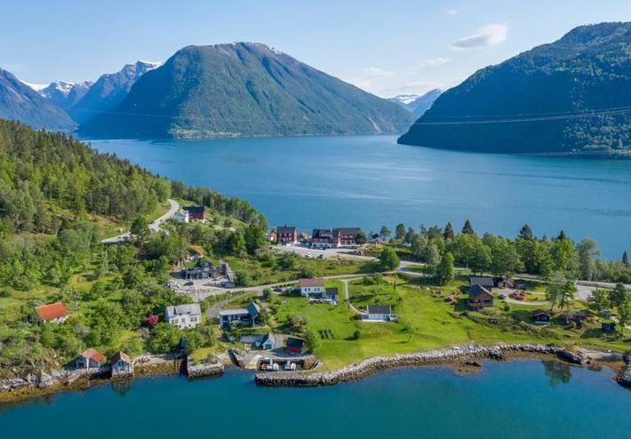 Hotel for 2 personer, med Terrasse og Hage i tillegg til Utsikt i Sognefjorden