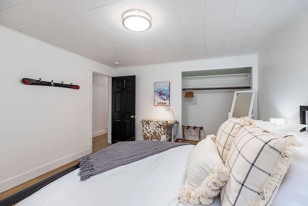 Modern Comfort Retreat Near Ski Resorts in Midvale (UT), Salt Lake County (UT)