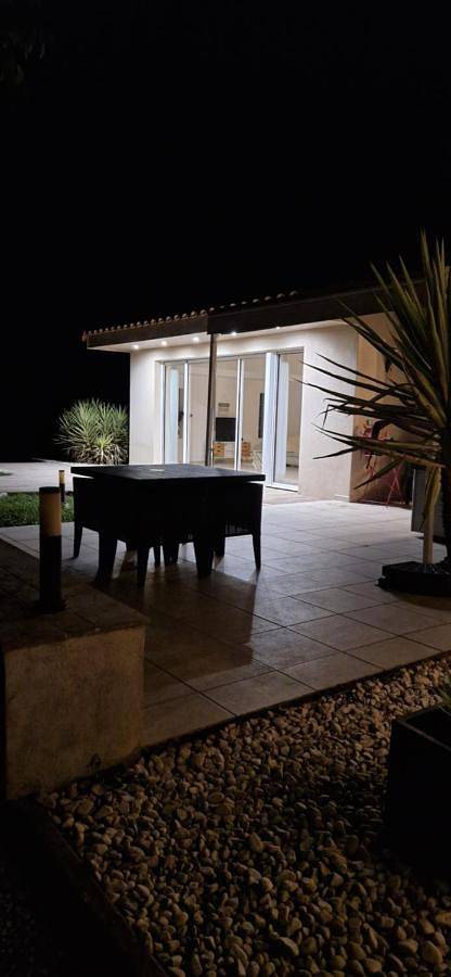 Location de vacances pour 5 personnes, avec jardin ainsi que jacuzzi et piscine à Serviers-et-Labaume - 4