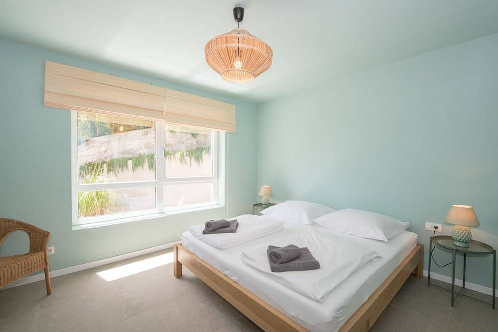 Ganze Wohnung, Exklusives Apartment in Sveta Marina, Istrien, 1.Og - unmittelbar am Meer in Raša, Ostküste Istrien