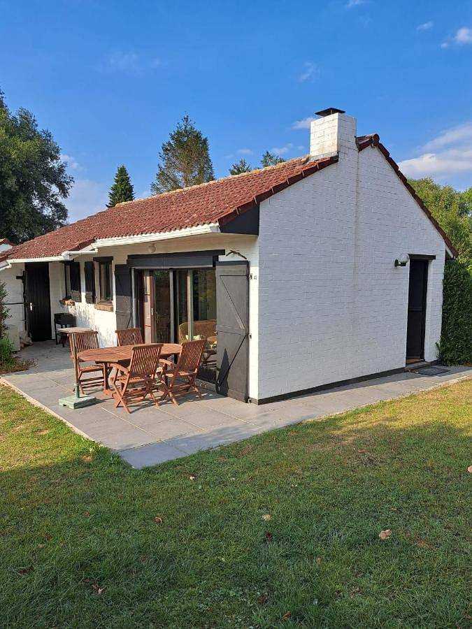 Location de vacances pour 4 personnes, avec Terrasse ainsi que Jardin et Vue dans Westouter