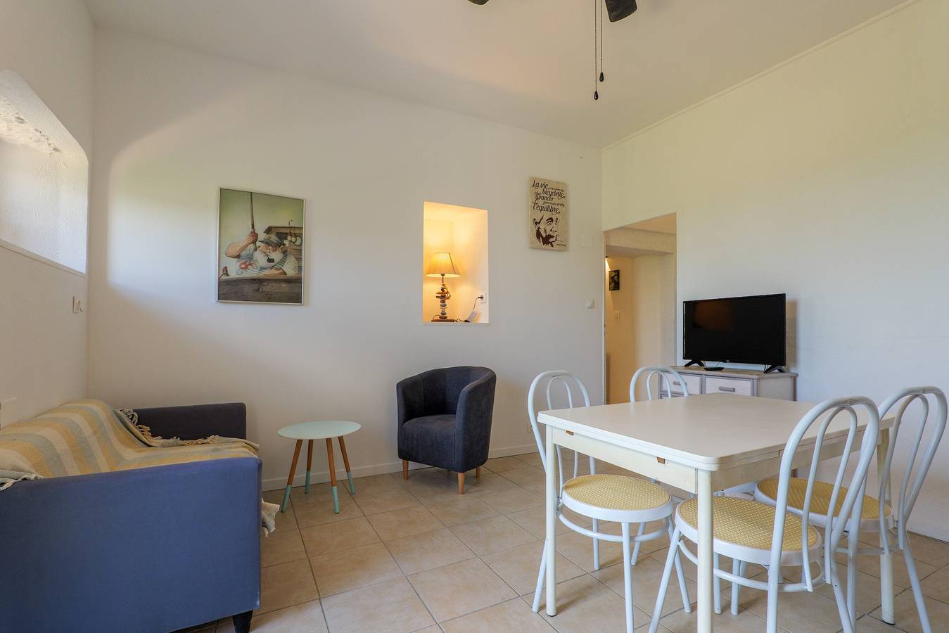 Geheel appartement, Gîte 'Le Boudenas' met gedeeld zwembad, wifi en airconditioning in Chauzon, Ardèche