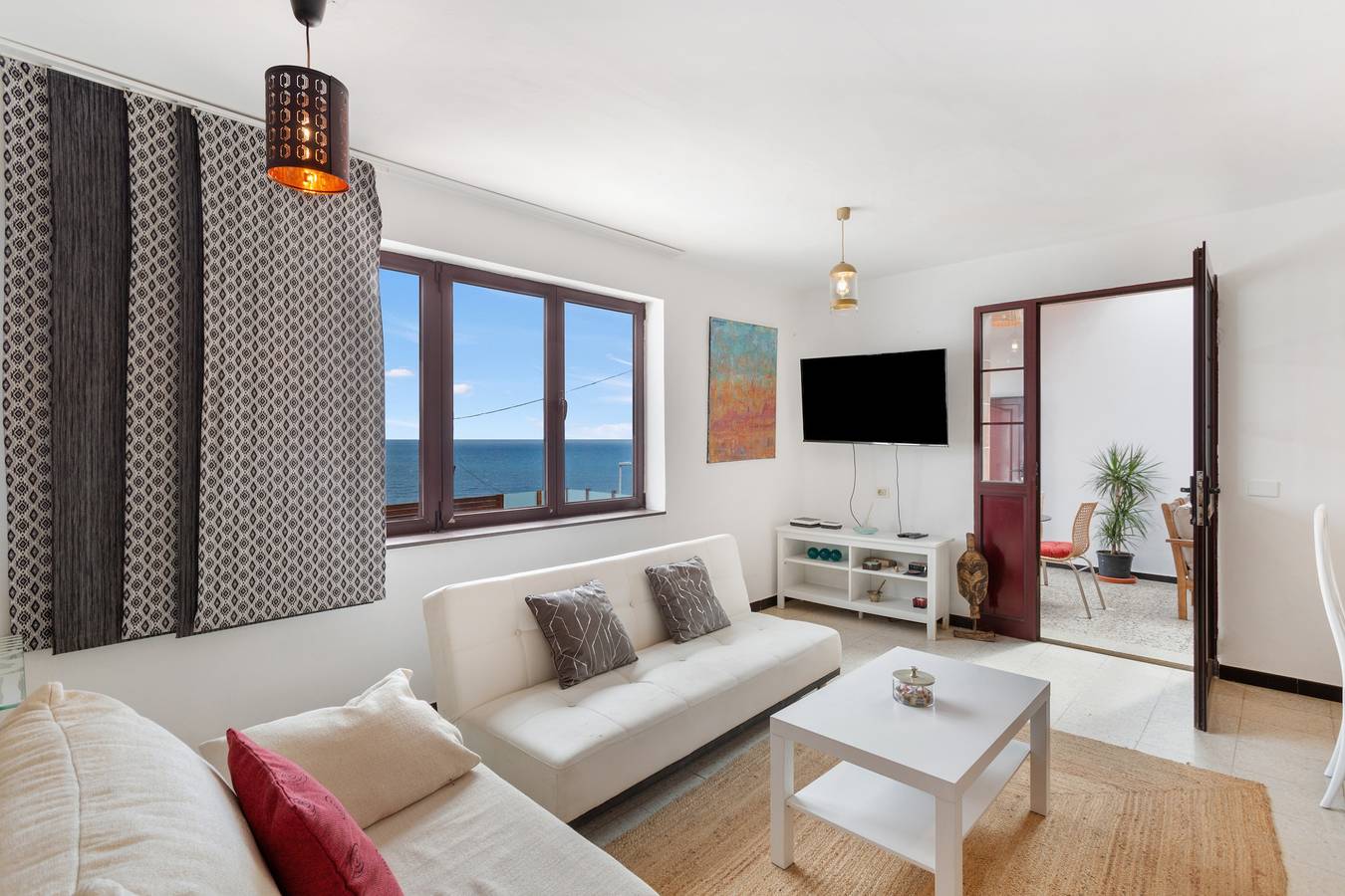 Casa Vacacional 'Olas De Plata' con Vista al Mar, Piscina Privada y Wi-Fi in Playa del Hombre, Telde