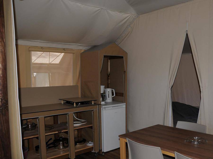 Flower Camping La Blanche Hermine - Zelt 5 personen - Lodge Belle-Ile Confort ohne Sanitäranlagen in Noyal-Muzillac, Côte des Mégalithes