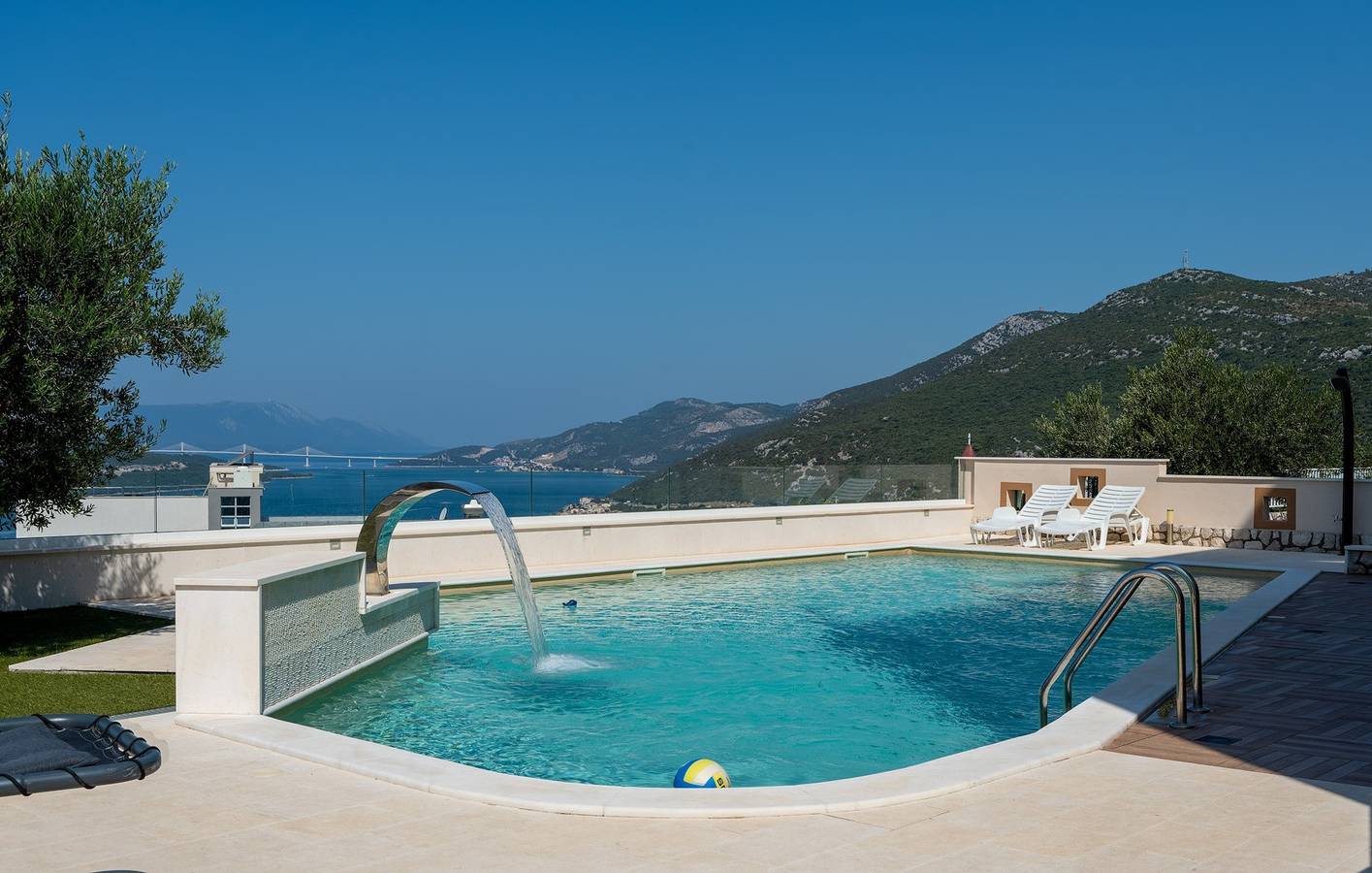 Ganze Wohnung, Ferienwohnung für 8 Personen mit Pool in Neum, Bosnien und Herzegowina