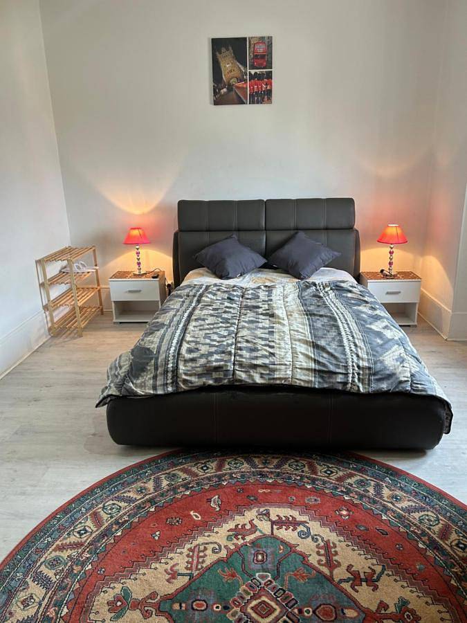 Chambre d’hôte pour 3 personnes, avec piscine et jardin, animaux acceptés à Montceau-les-Mines