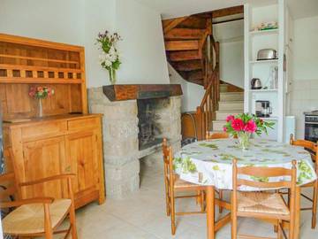 Gîte pour 4 Personnes dans Les Monts-Verts, L'Aubrac, Photo 2