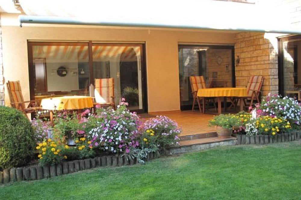 Ganze Wohnung, Doppelzimmer, Dusche, Wc, 1 Schlafraum - Haus Anna in Saarlouis, Saargau