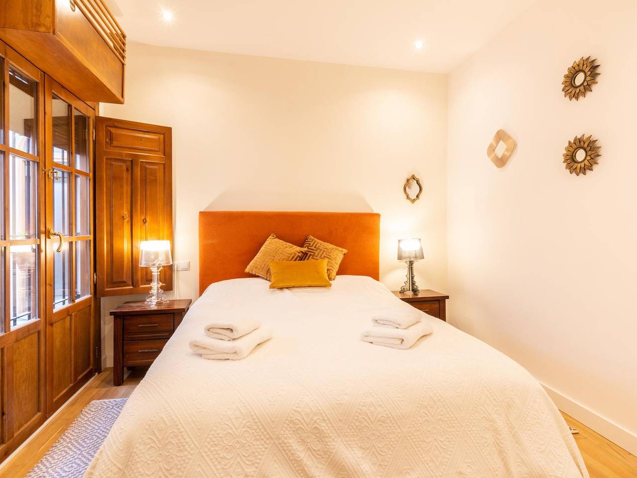Apartamento vacacional entero, Apto Catedral. Bonito apartamento con la mejor ubicación en Granada Centro. in Centro-Sagrario, Granada