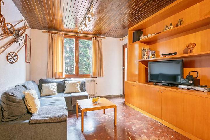 Gîte pour 10 personnes, avec vue et sauna ainsi que piscine et jardin dans Betren - 4